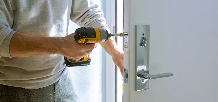 Door Knob Lock Repair Lake Magdalene