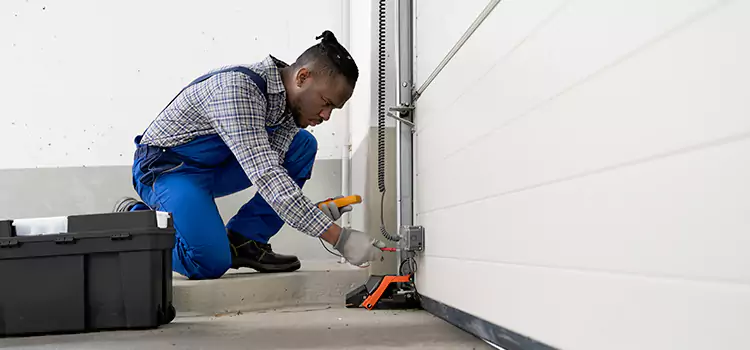 Expert Solutions for Every Garage Lock Need in Lake Magdalene, FL